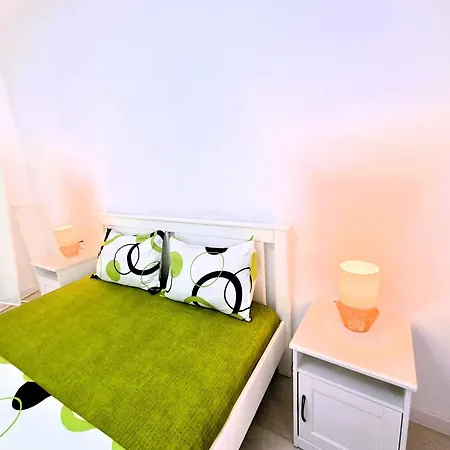 Cosy Near Mall Plaza Apartment *