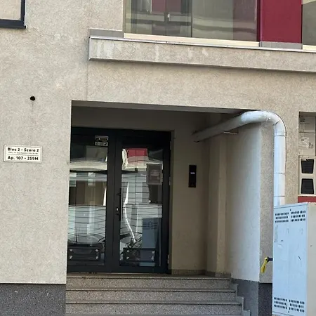 Apartment Cosy Near Mall Plaza
