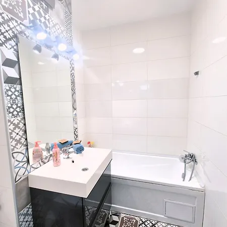 Cosy Near Mall Plaza