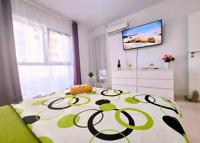 Cosy Near Mall Plaza * Bucareste