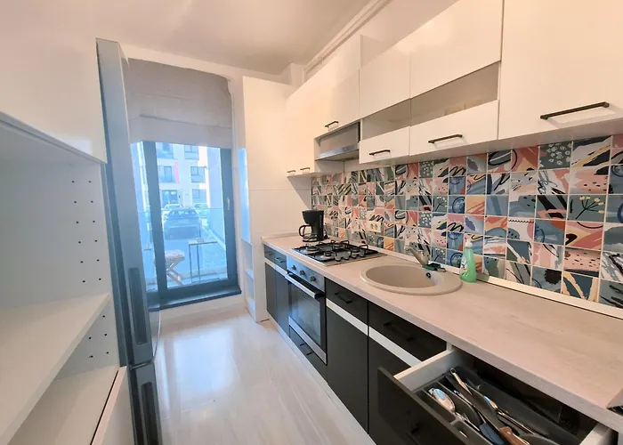 Апартаменти Cosy Near Mall Plaza *